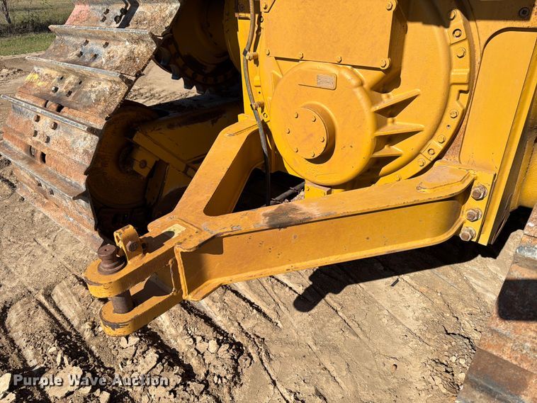 image for item ED5004 2019 Caterpillar D6 LGP dozer