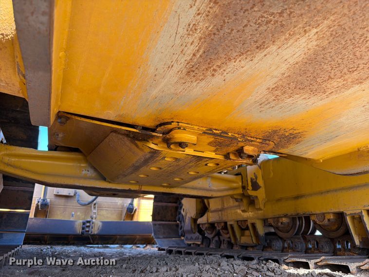 image for item ED5004 2019 Caterpillar D6 LGP dozer