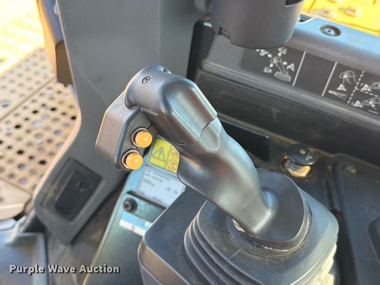 image for item ED5004 2019 Caterpillar D6 LGP dozer