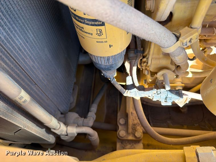 image for item ED5004 2019 Caterpillar D6 LGP dozer