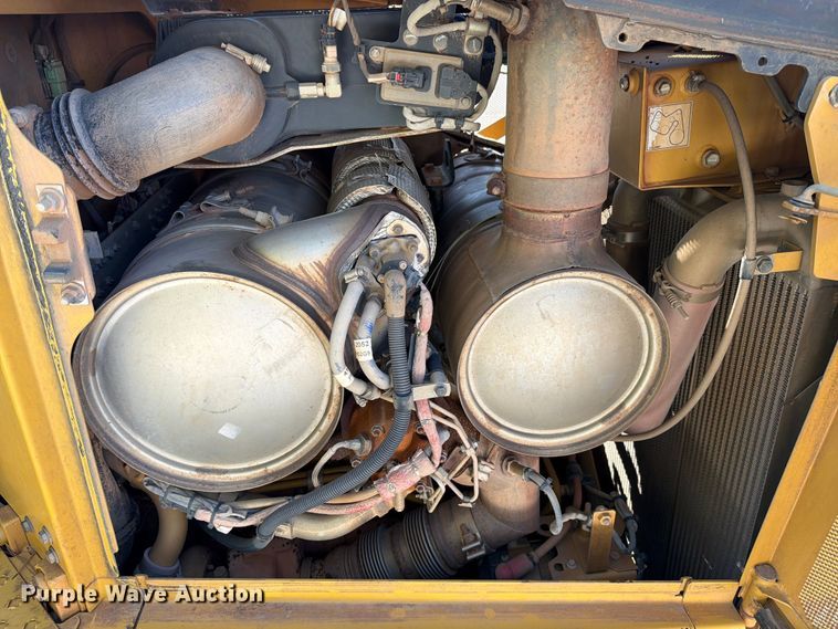 image for item ED5004 2019 Caterpillar D6 LGP dozer