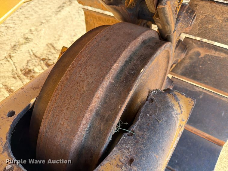 image for item ED5004 2019 Caterpillar D6 LGP dozer