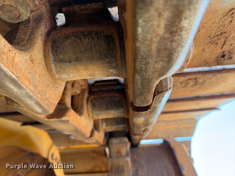 image for item ED5004 2019 Caterpillar D6 LGP dozer