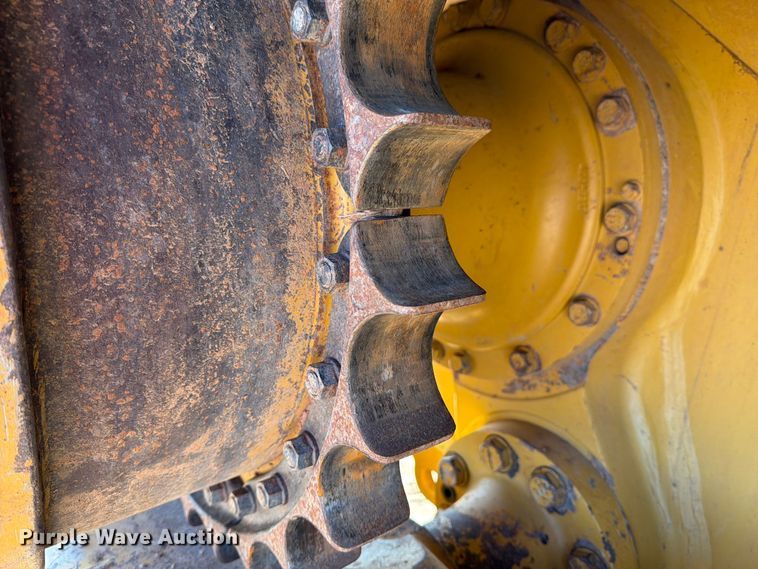 image for item ED5004 2019 Caterpillar D6 LGP dozer