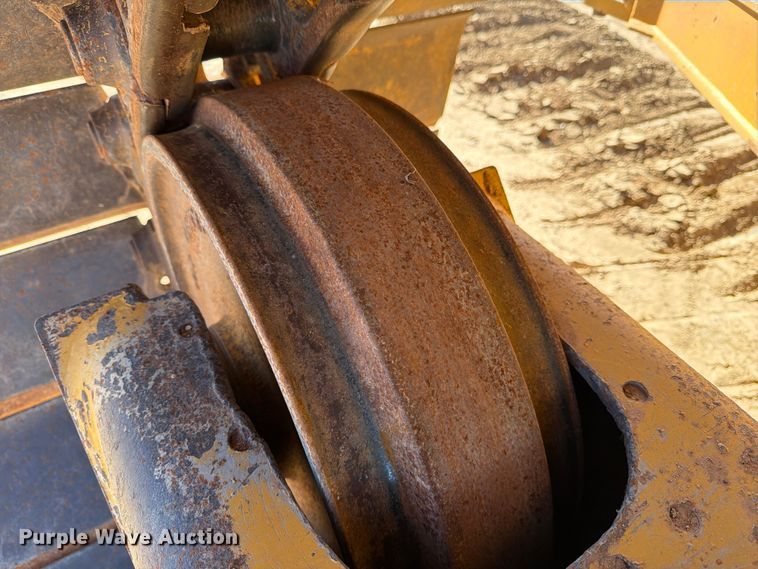 image for item ED5004 2019 Caterpillar D6 LGP dozer