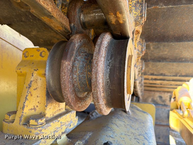 image for item ED5004 2019 Caterpillar D6 LGP dozer