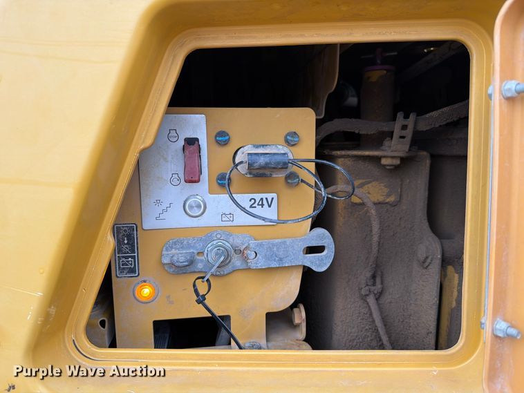 image for item ED5005 2019 Caterpillar 730 Haul truck