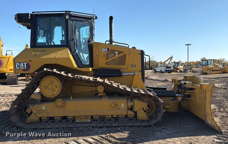 image for item ED5006 2024 Caterpillar D5 LGP dozer