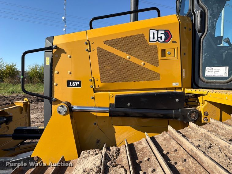 image for item ED5006 2024 Caterpillar D5 LGP dozer