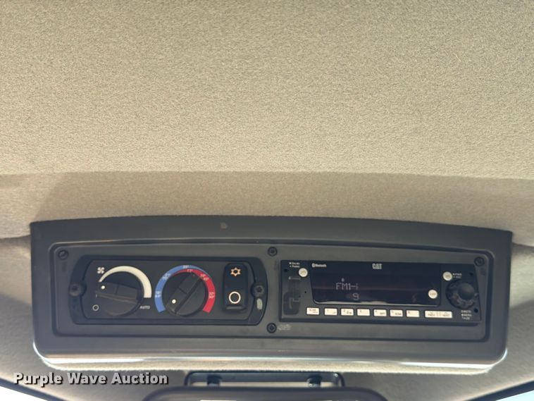 image for item ED5006 2024 Caterpillar D5 LGP dozer