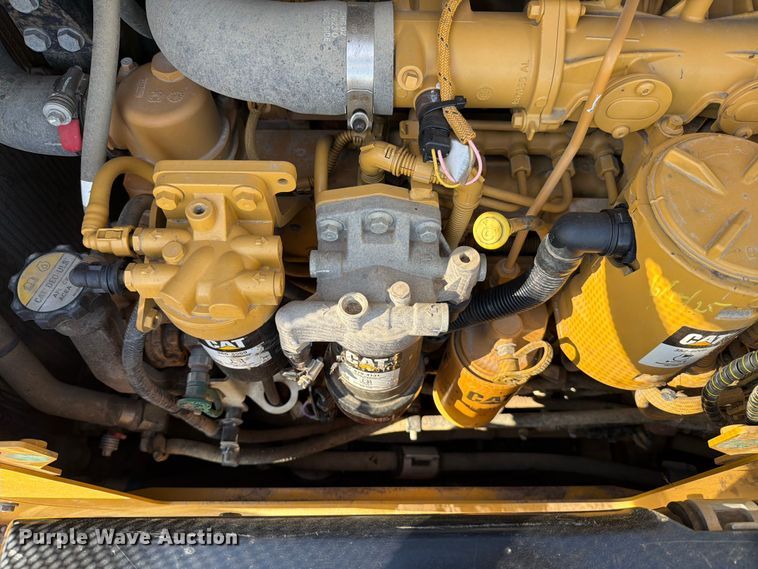 image for item ED5006 2024 Caterpillar D5 LGP dozer