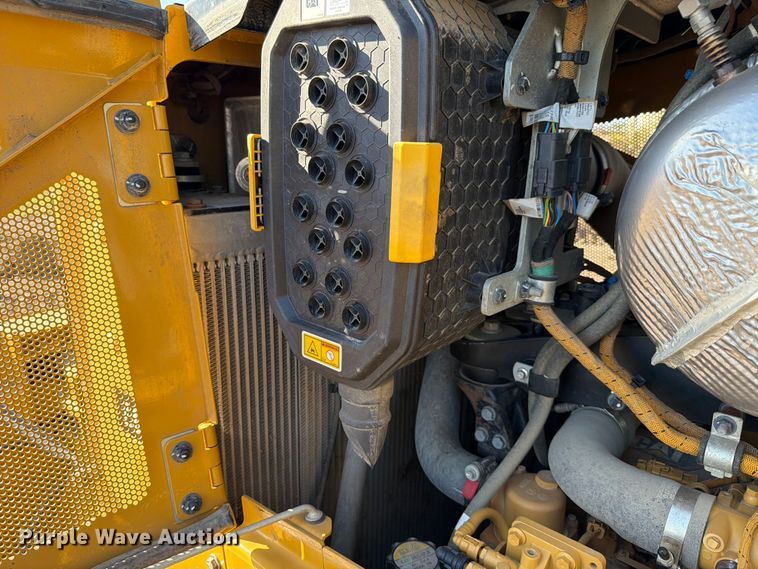 image for item ED5006 2024 Caterpillar D5 LGP dozer