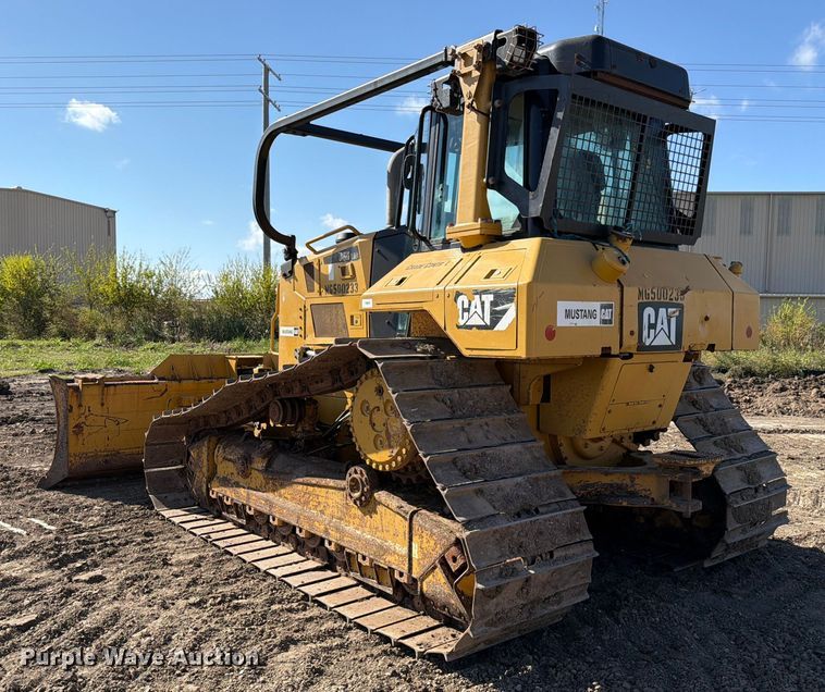 image for item ED5007 2016 Caterpillar D6N LGP dozer