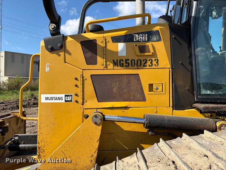 image for item ED5007 2016 Caterpillar D6N LGP dozer