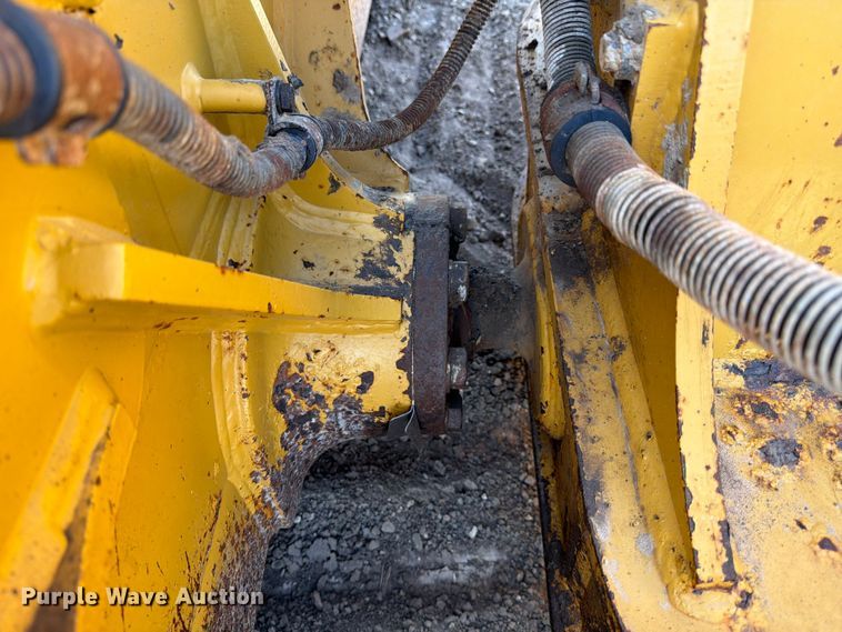 image for item ED5007 2016 Caterpillar D6N LGP dozer