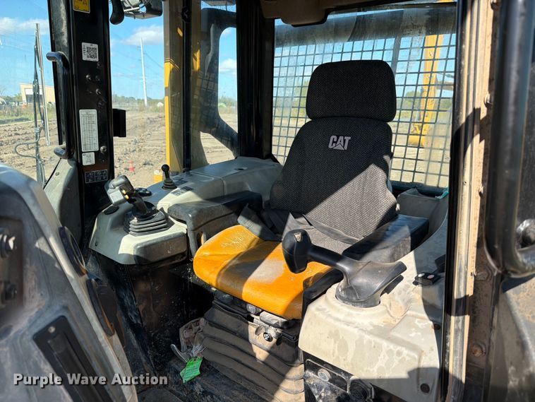 image for item ED5007 2016 Caterpillar D6N LGP dozer