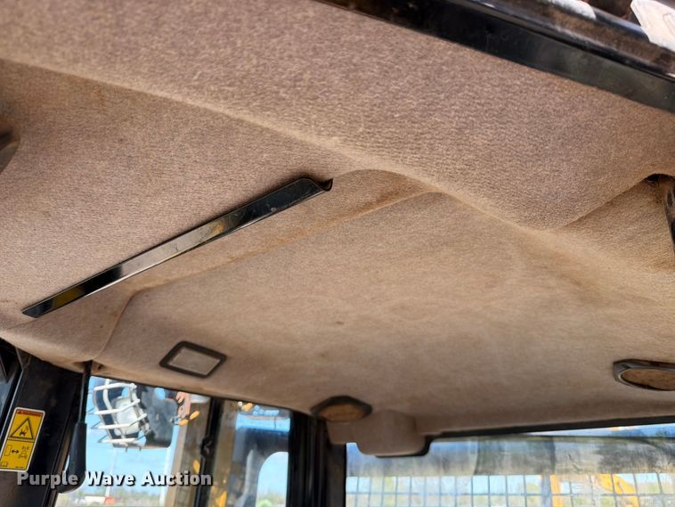 image for item ED5007 2016 Caterpillar D6N LGP dozer