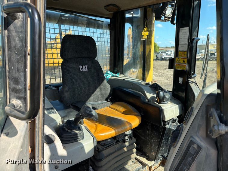 image for item ED5007 2016 Caterpillar D6N LGP dozer