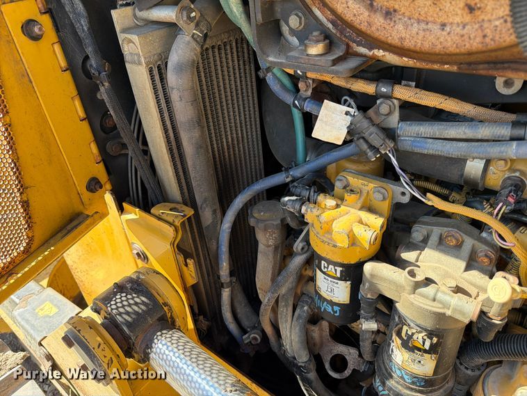 image for item ED5007 2016 Caterpillar D6N LGP dozer