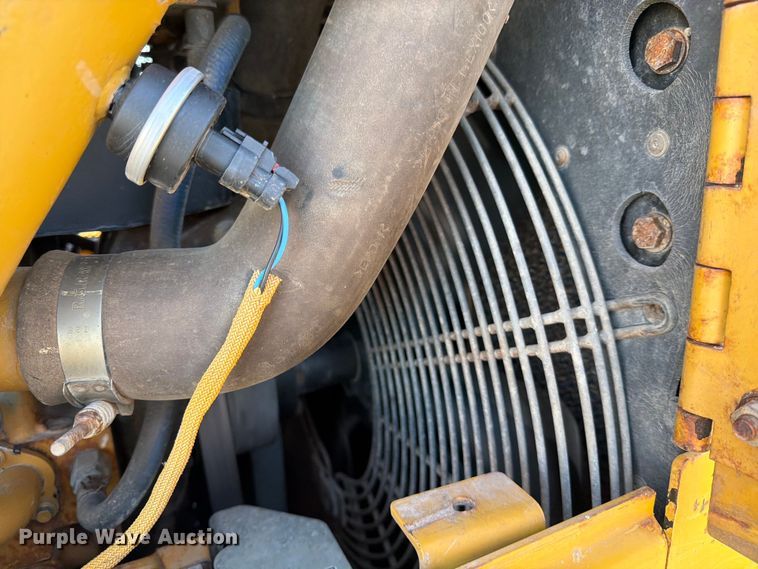 image for item ED5007 2016 Caterpillar D6N LGP dozer