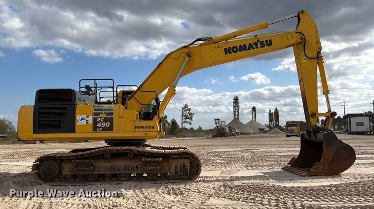 image for item ED5008 2016 Komatsu PC490LC-11 excavator