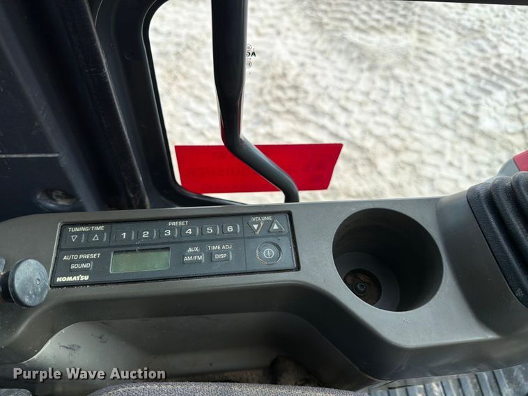 image for item ED5008 2016 Komatsu PC490LC-11 excavator