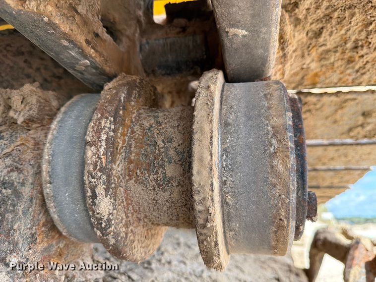 image for item ED5008 2016 Komatsu PC490LC-11 excavator