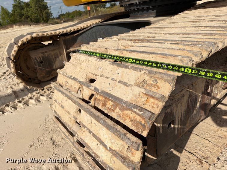 image for item ED5008 2016 Komatsu PC490LC-11 excavator