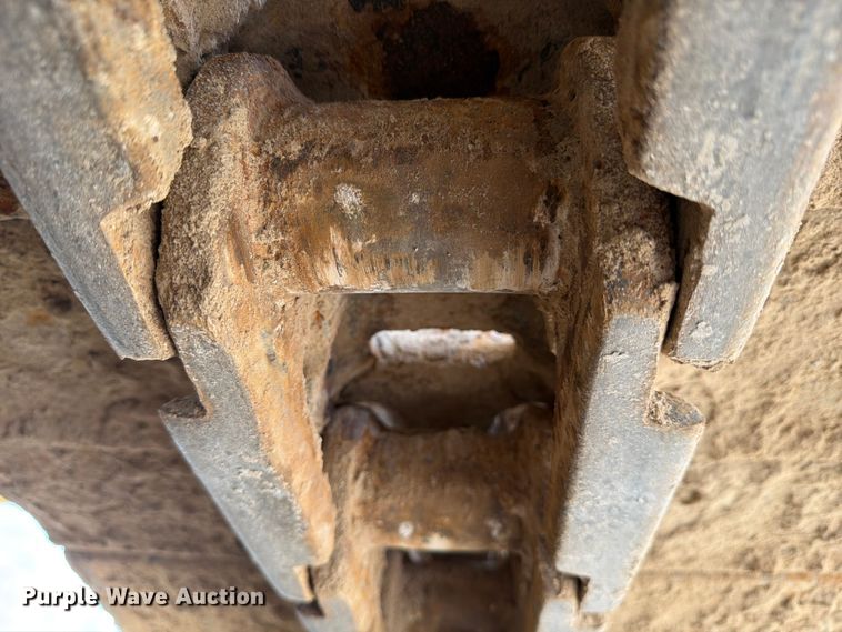 image for item ED5008 2016 Komatsu PC490LC-11 excavator