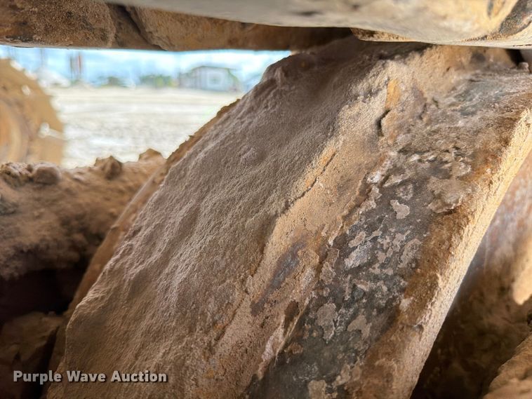 image for item ED5008 2016 Komatsu PC490LC-11 excavator