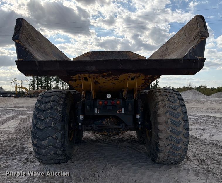 image for item ED5009 2016 Komatsu HM400-5 articulated haul truck