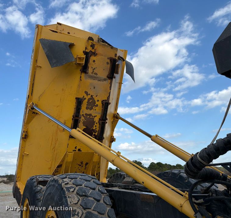 image for item ED5009 2016 Komatsu HM400-5 articulated haul truck