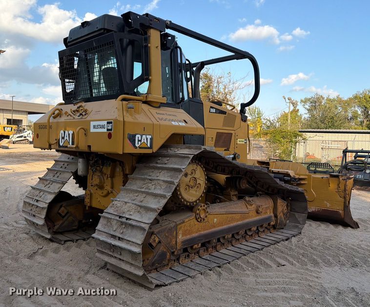 TOPADOR FRONTAL 2017 CATERPILLAR D6NLGP