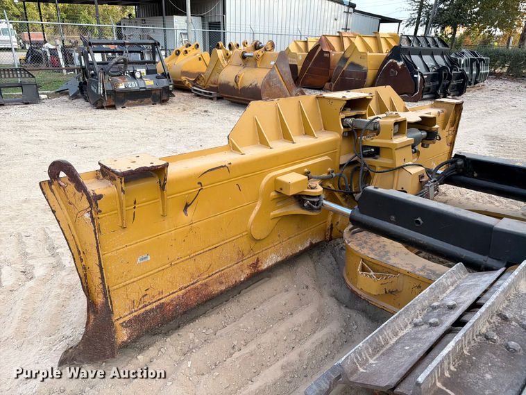 image for item ED5011 2017 Caterpillar D6N LGP dozer