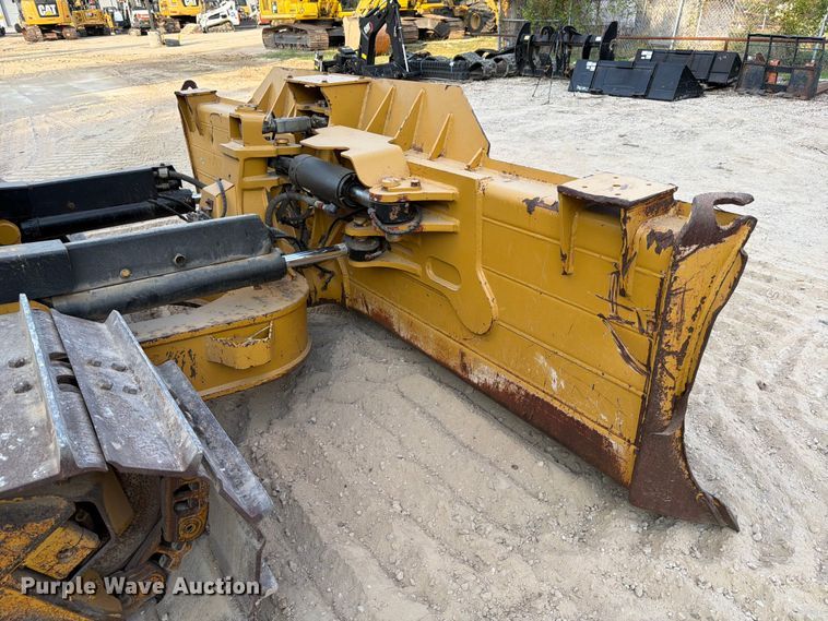 image for item ED5011 2017 Caterpillar D6N LGP dozer