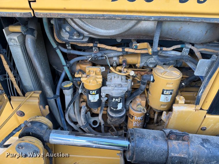 image for item ED5011 2017 Caterpillar D6N LGP dozer