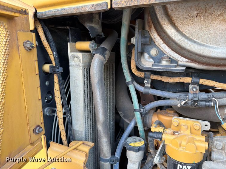 image for item ED5011 2017 Caterpillar D6N LGP dozer