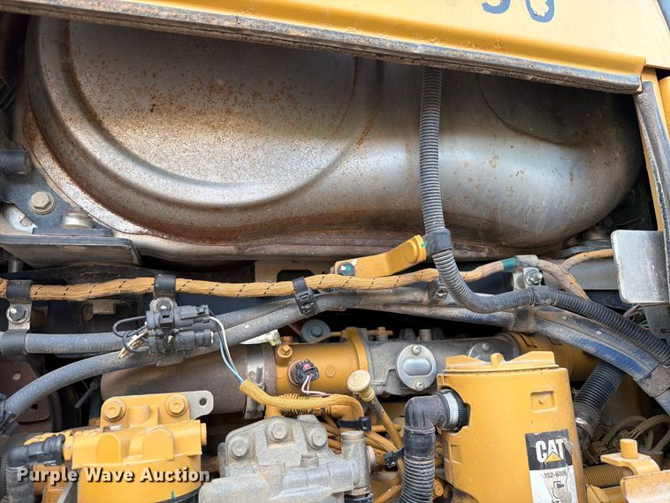 image for item ED5011 2017 Caterpillar D6N LGP dozer