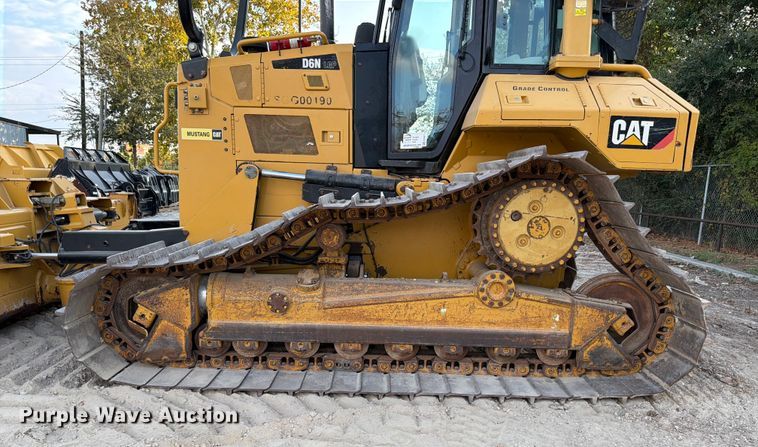 image for item ED5011 2017 Caterpillar D6N LGP dozer