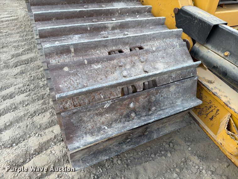 image for item ED5011 2017 Caterpillar D6N LGP dozer