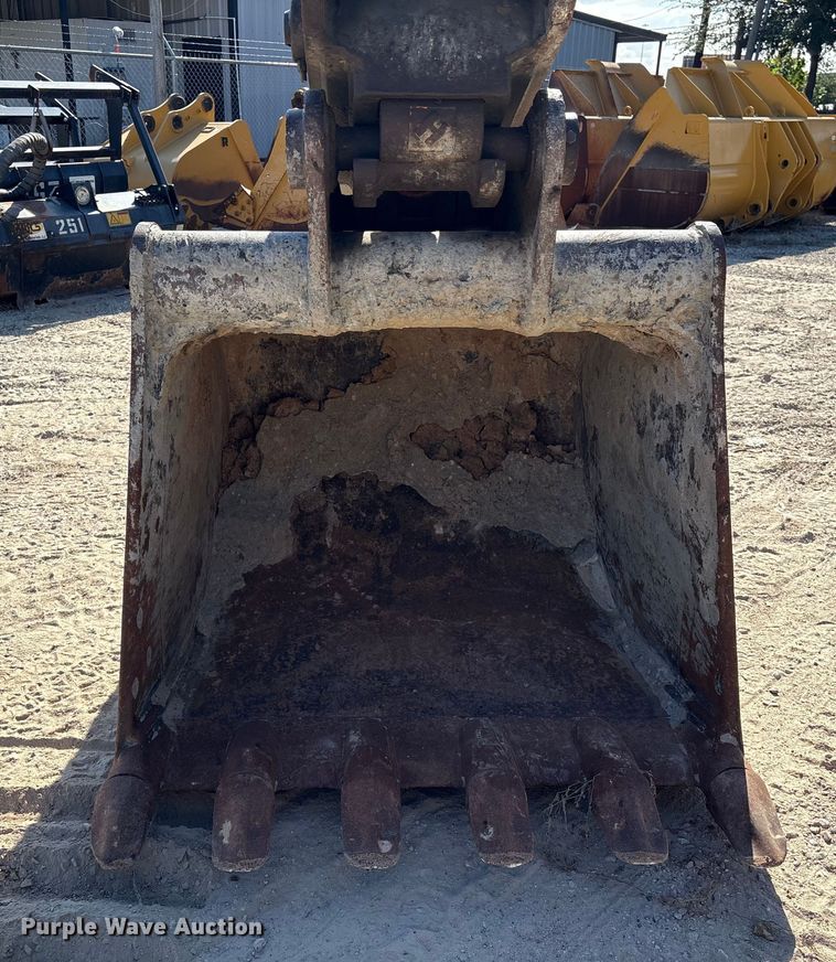 image for item ED5012 2020 Volvo EC300EL excavator