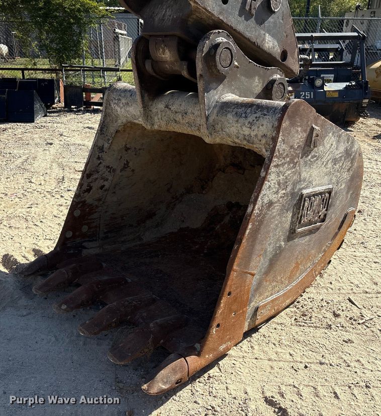 image for item ED5012 2020 Volvo EC300EL excavator