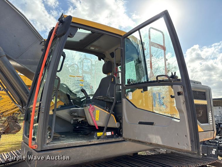 image for item ED5012 2020 Volvo EC300EL excavator