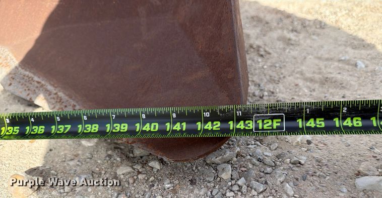 image for item ED5013 2005 Caterpillar D7R dozer