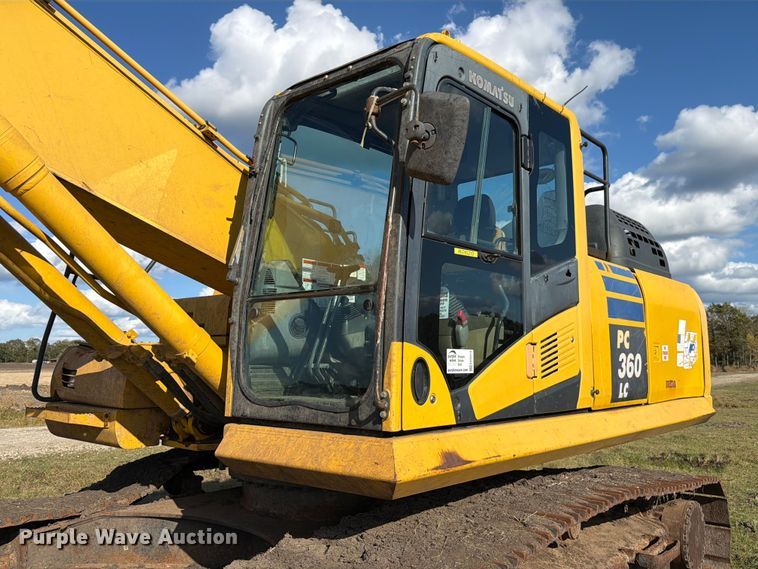 image for item ED5014 2017 Komatsu PC360LC-11 excavator