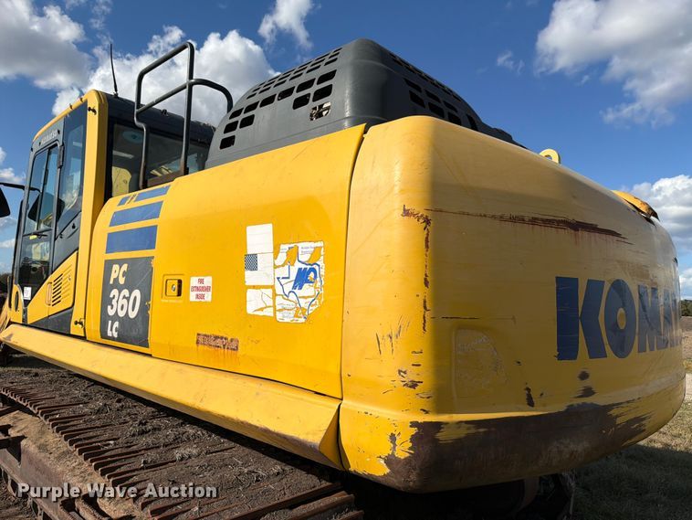 image for item ED5014 2017 Komatsu PC360LC-11 excavator