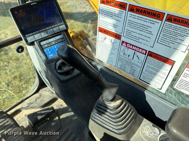 image for item ED5014 2017 Komatsu PC360LC-11 excavator