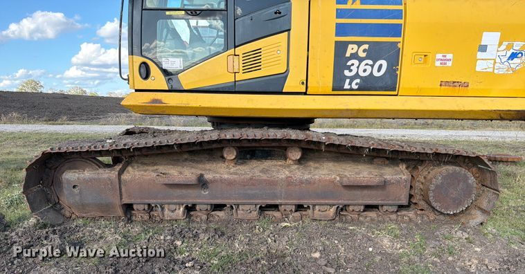 image for item ED5014 2017 Komatsu PC360LC-11 excavator