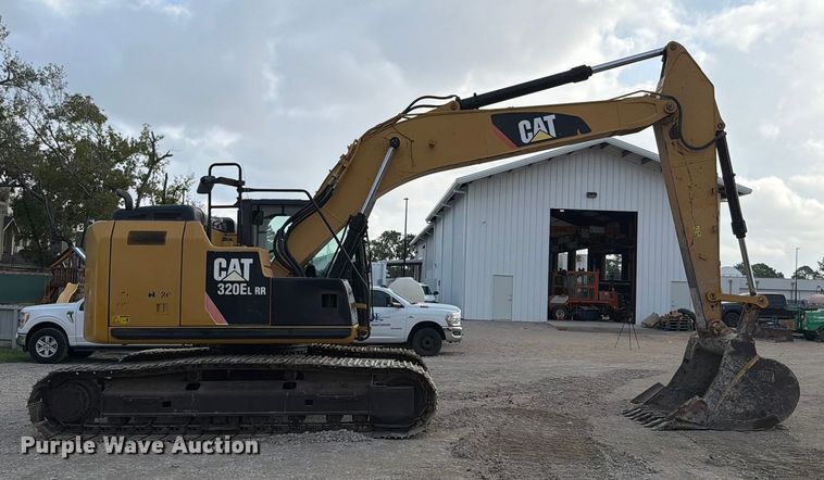EXCAVADORA 2015 CATERPILLAR 320ELRR
