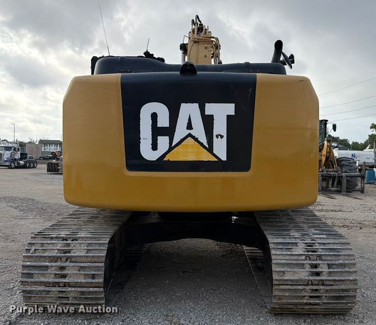 image for item ED5015 2015 Caterpillar 320E LRR excavator